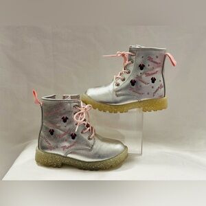 Disney Minnie Mouse Girl's Boot
Trend Silver Size 9 Dy32506